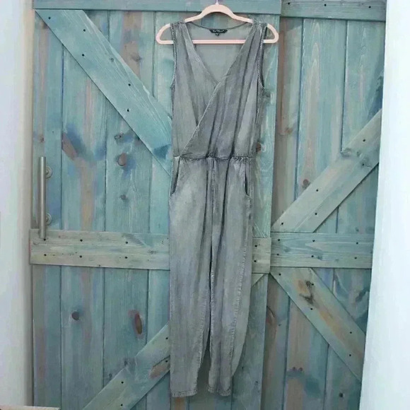Gray Jumpsuit Velvet Heart Athena Tencel Size Small - Picture 1 of 7